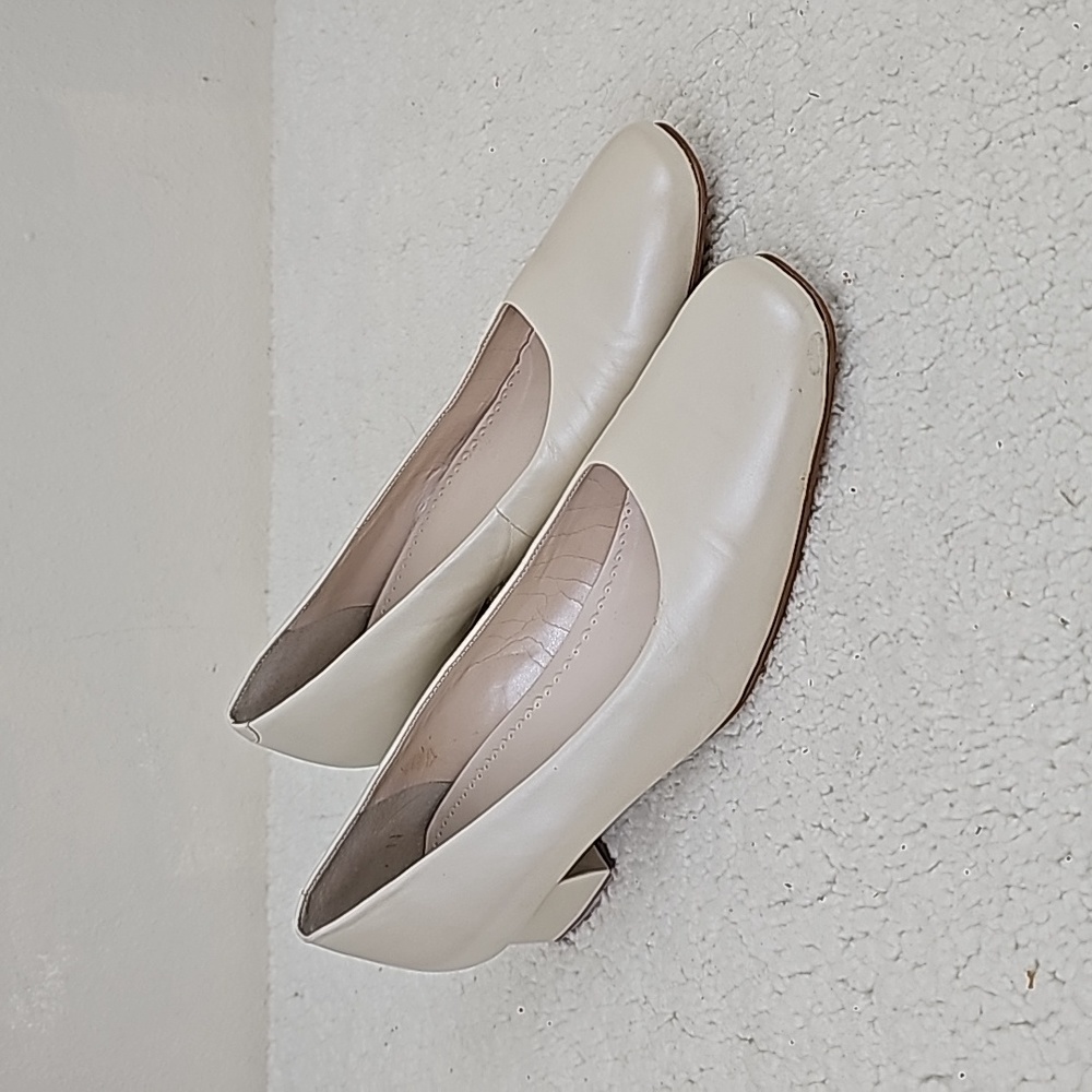 Michelle D Leather Heels - Ivory, Size 10M